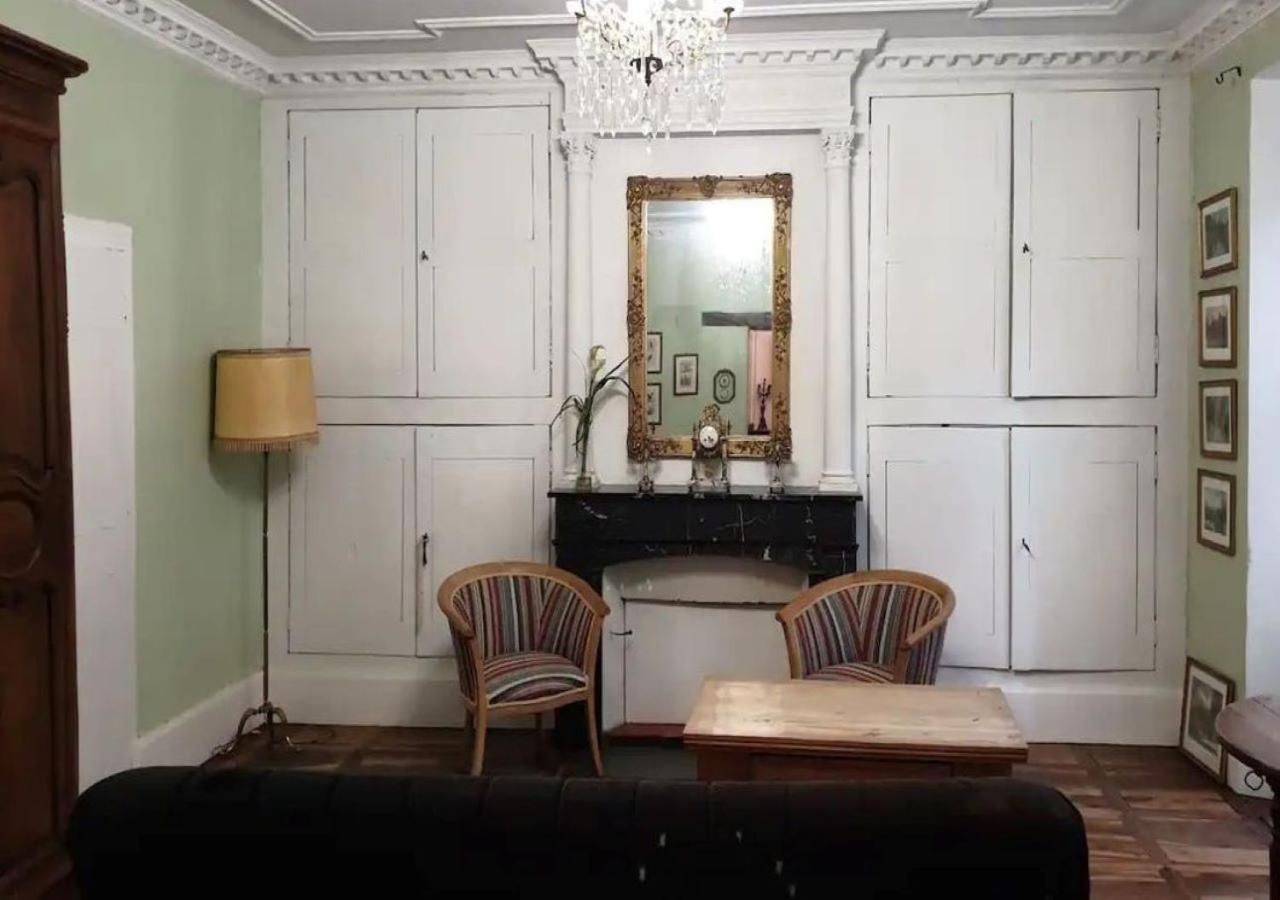 Florac Grand Appartement De Charme Avec Parking Prive מראה חיצוני תמונה